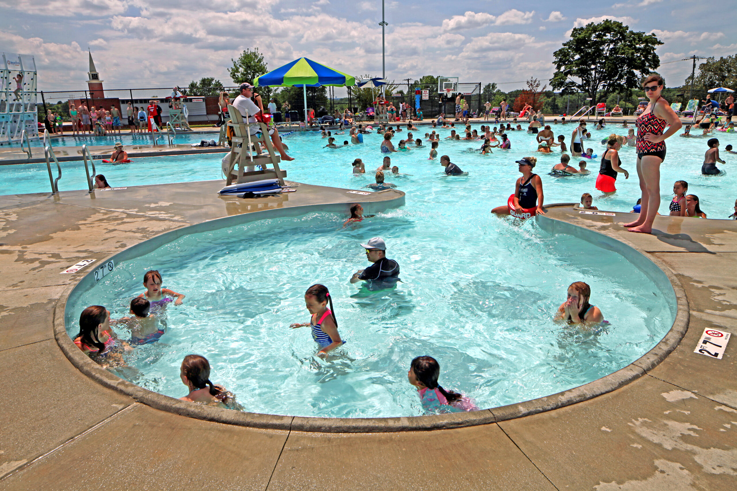 AQ 0100-015 American Legion Pool, Elizabethtown, KY